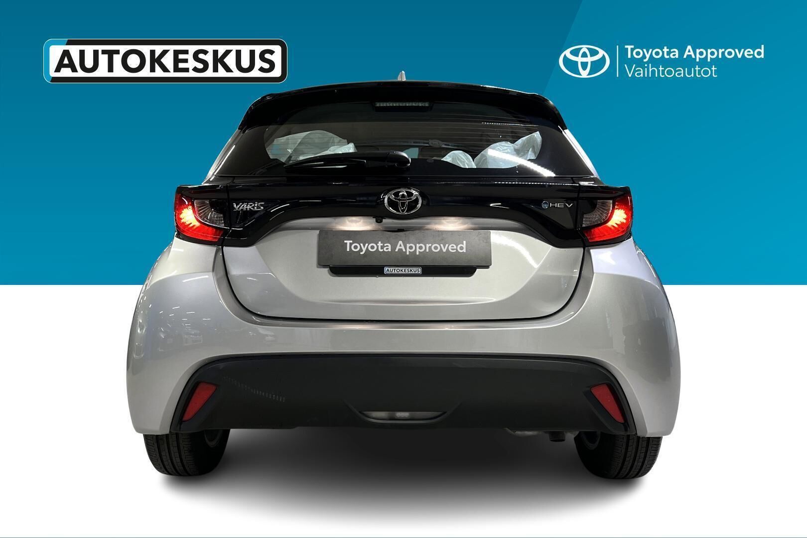 Toyota Yaris iso kuva 5