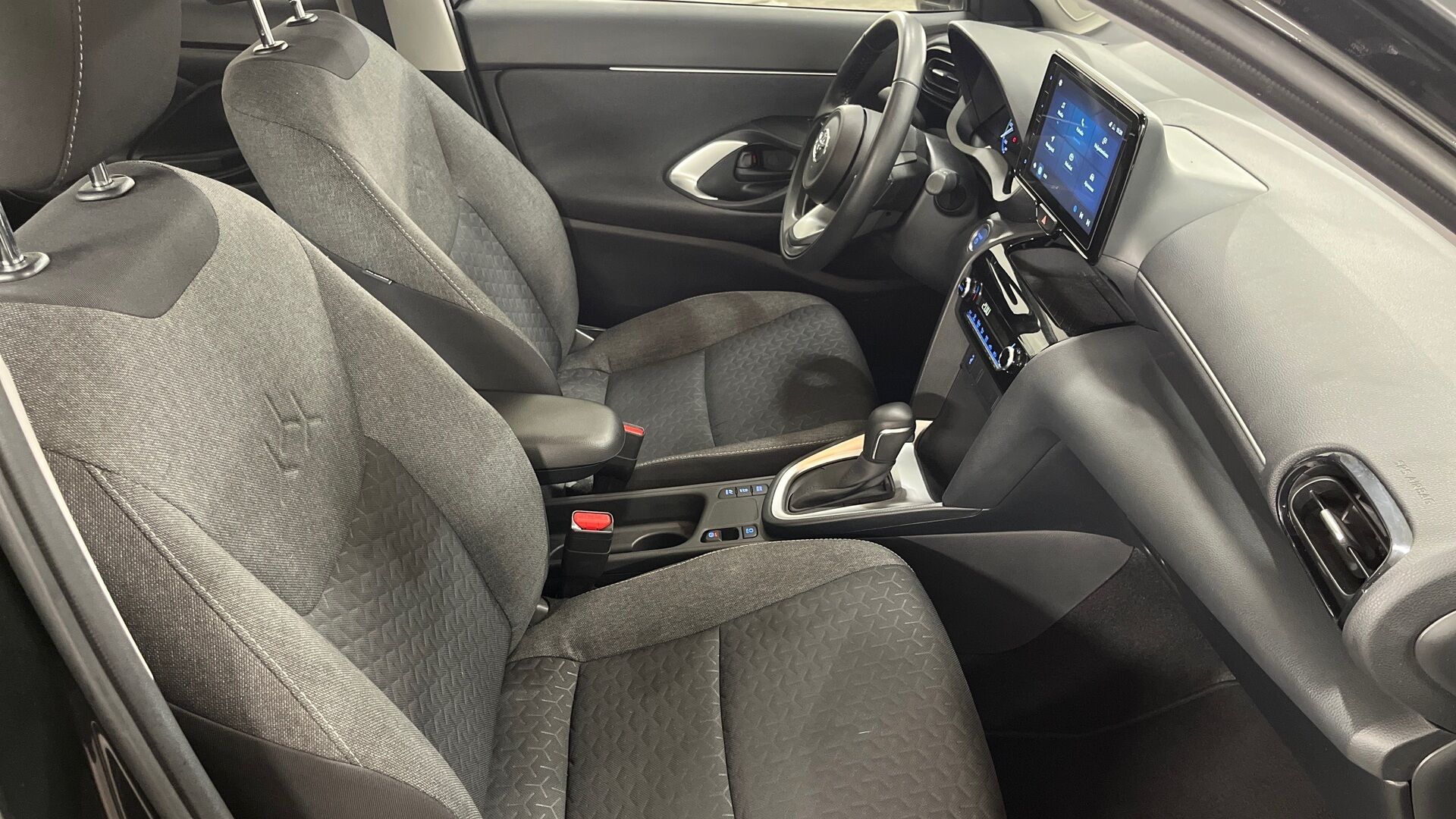 Toyota Yaris Cross iso kuva 16