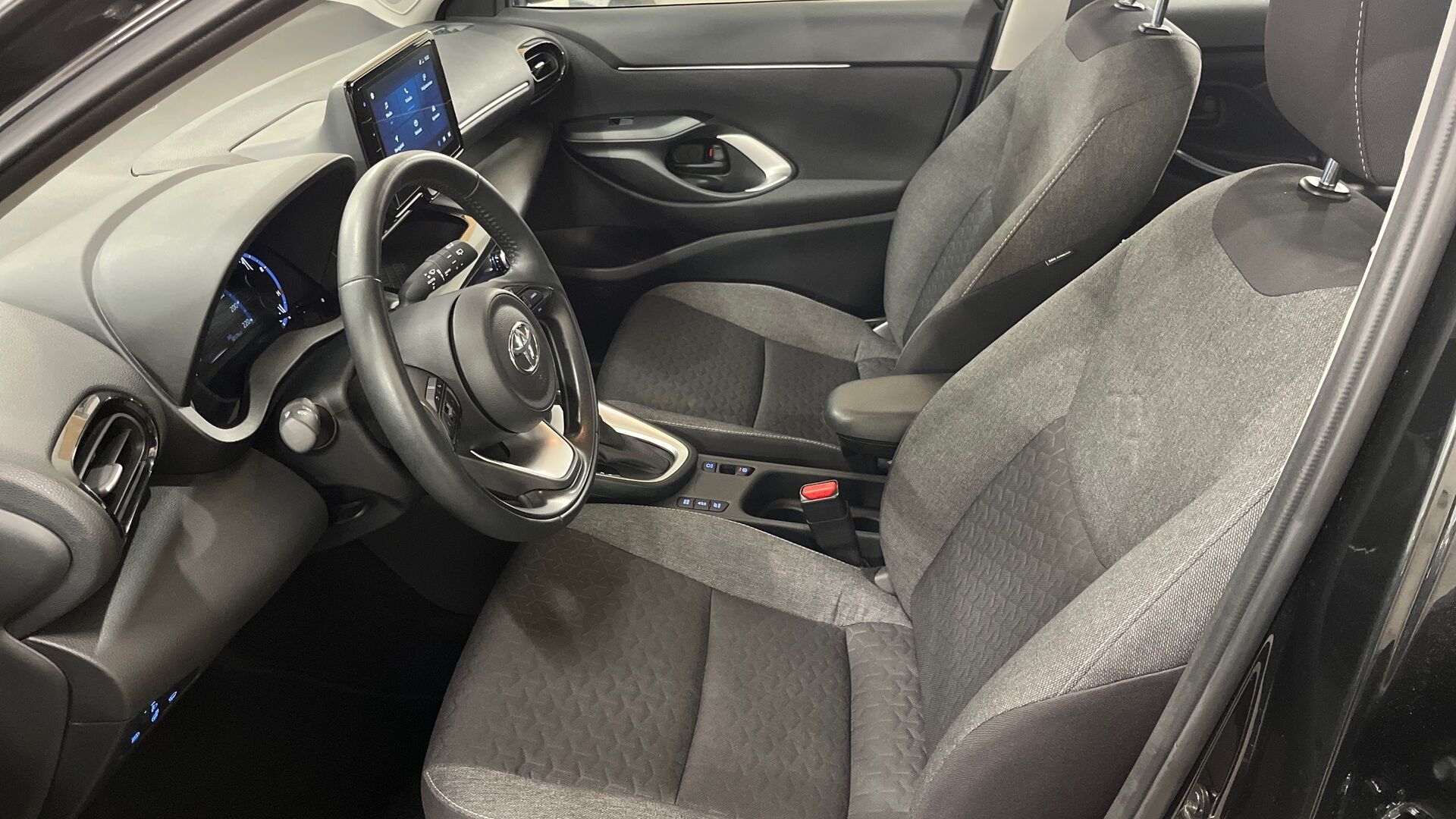 Toyota Yaris Cross iso kuva 7