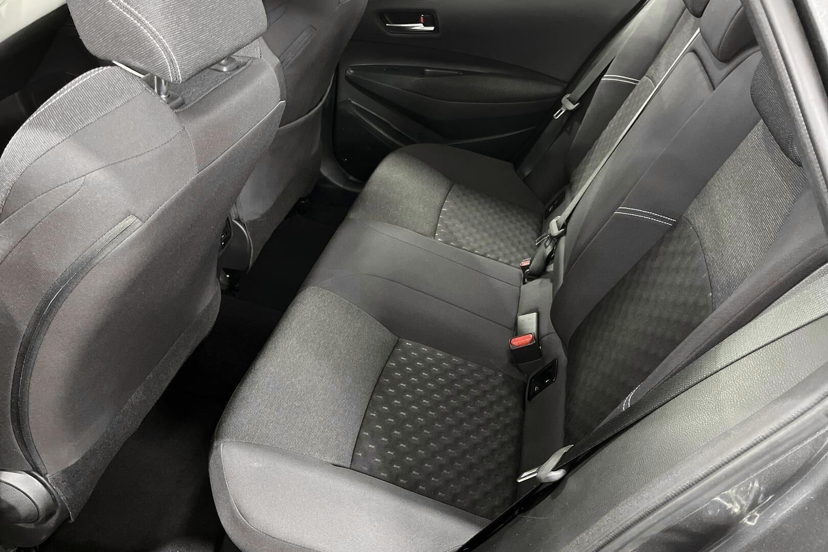 Toyota Corolla iso kuva 9
