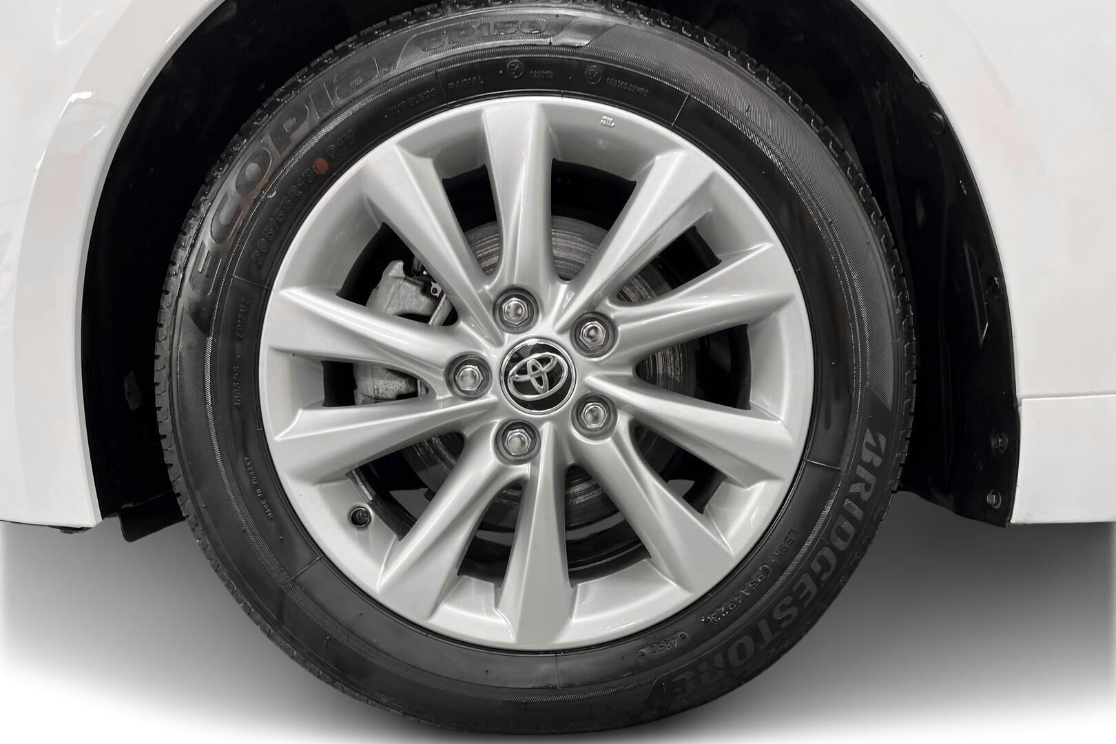 Toyota Corolla iso kuva 10