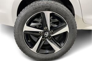 Toyota Corolla esikatselu 13