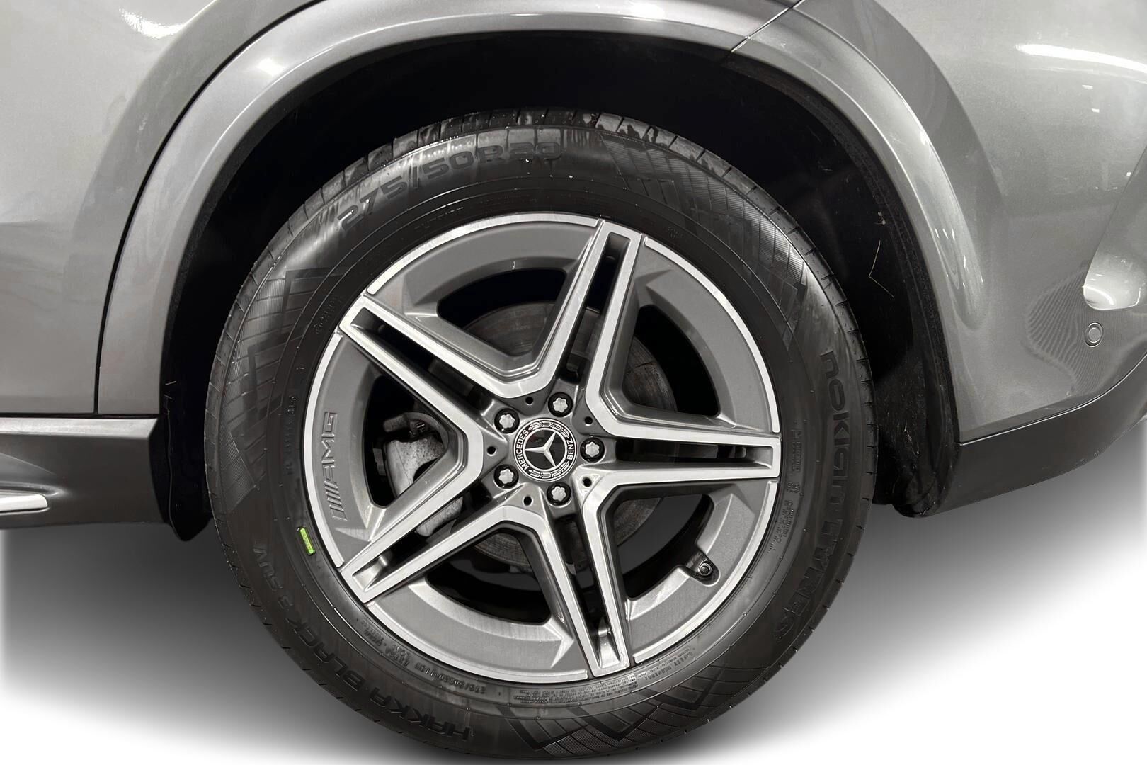Mercedes-Benz GLE iso kuva 13