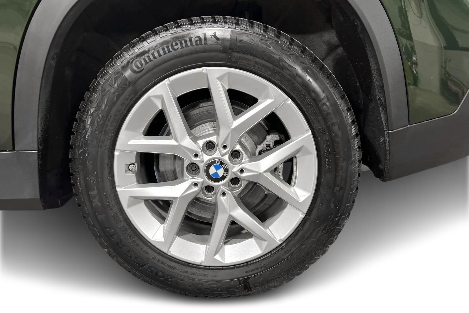 BMW X1 iso kuva 12
