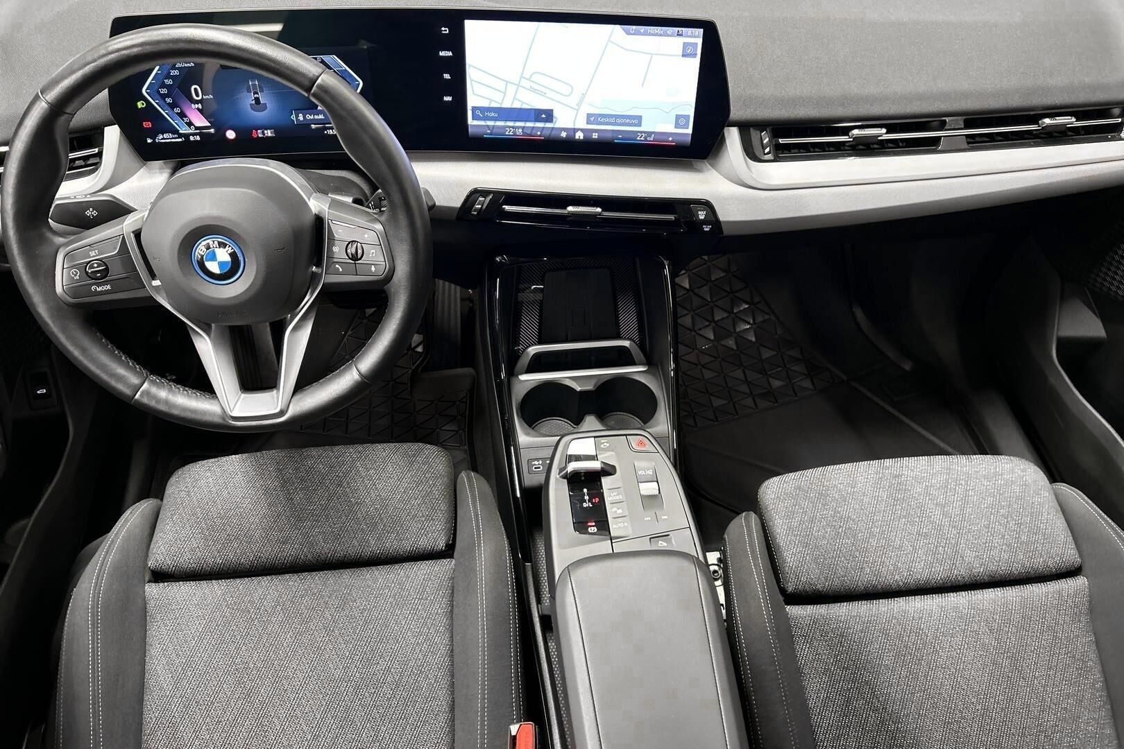 BMW X1 iso kuva 9