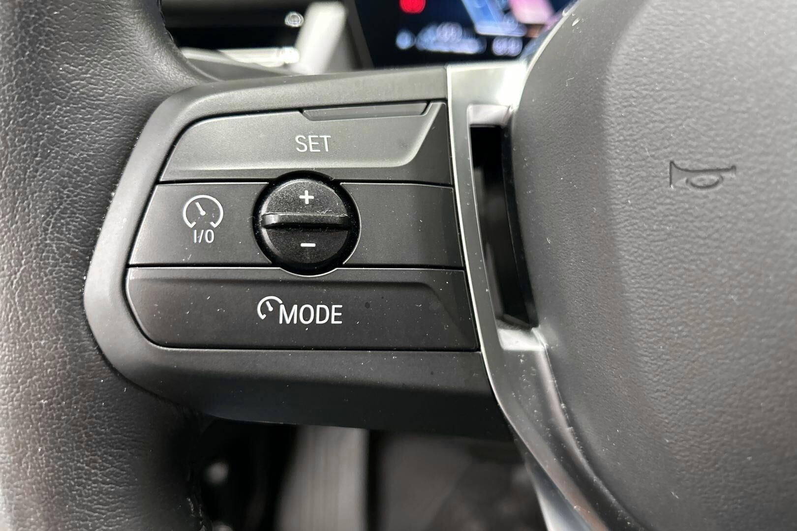 BMW X1 iso kuva 12