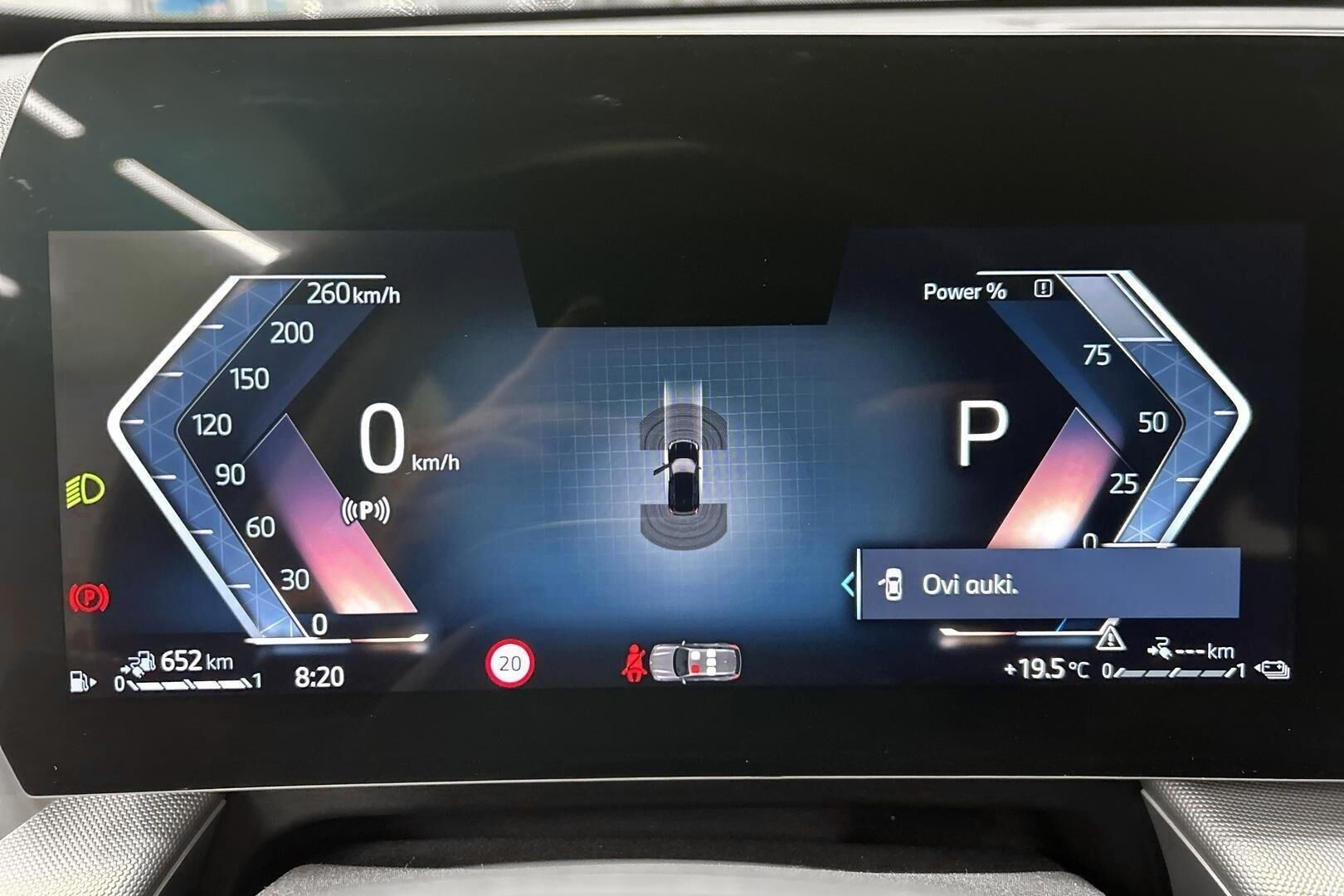 BMW X1 iso kuva 14