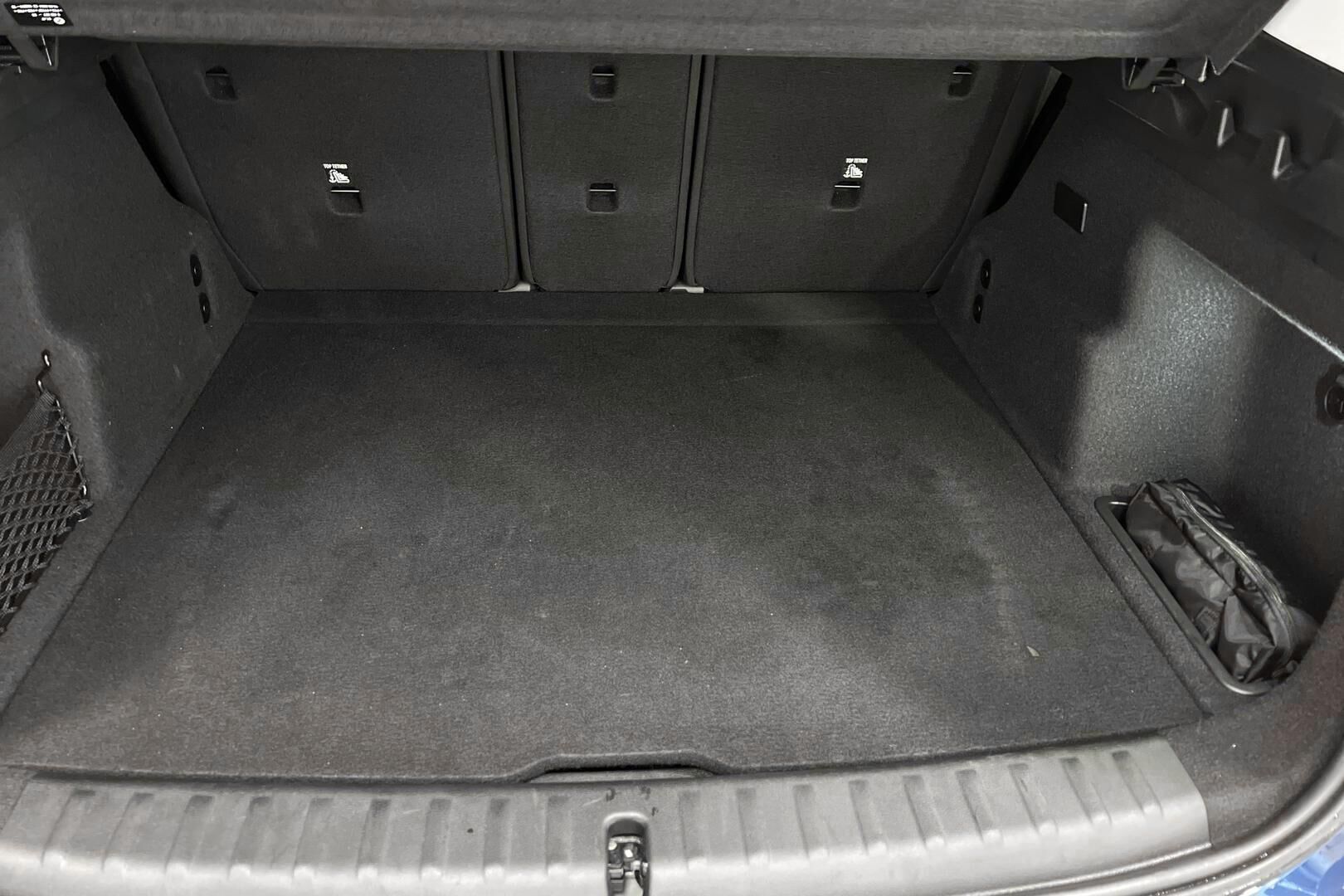 BMW X1 iso kuva 11