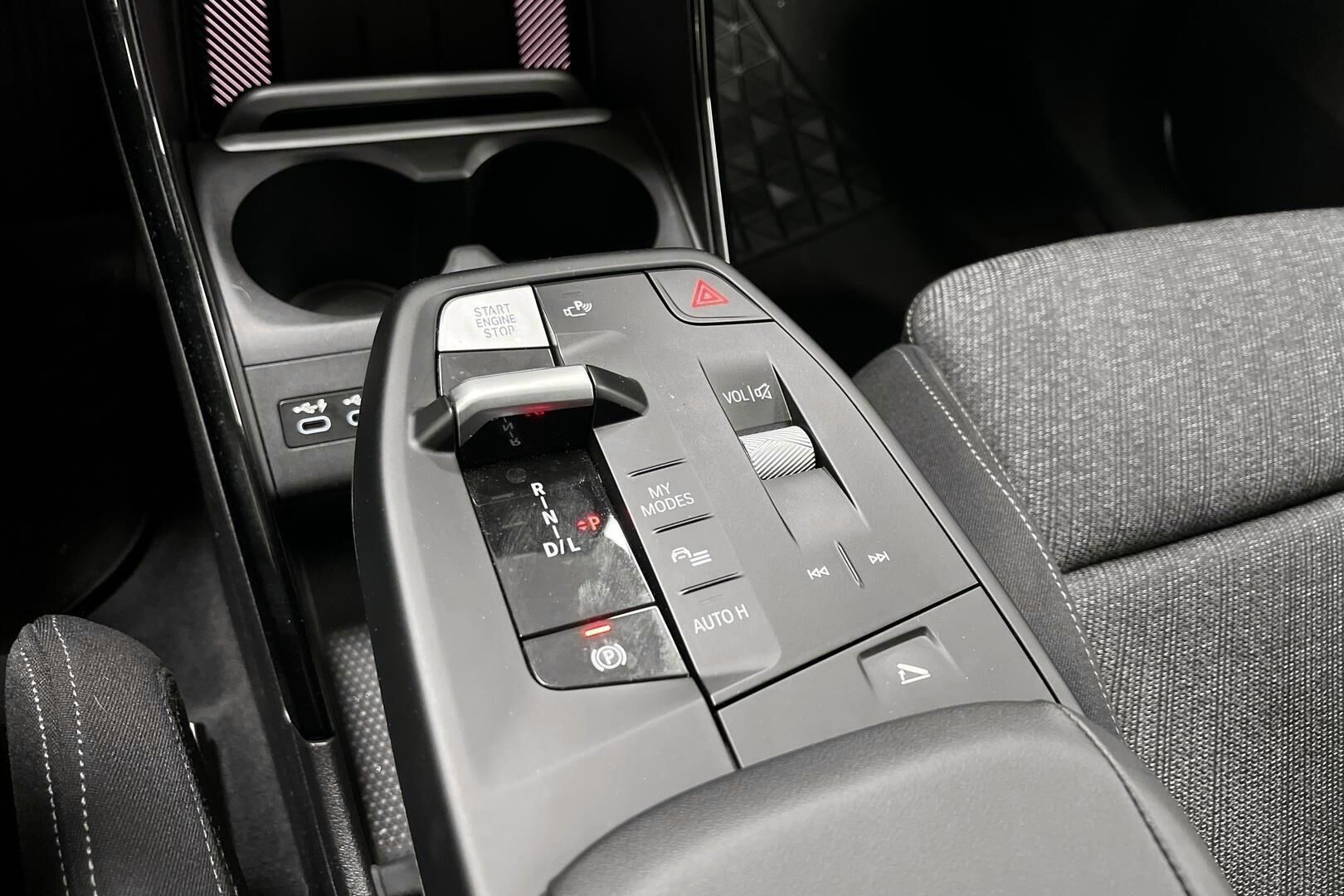 BMW X1 iso kuva 15
