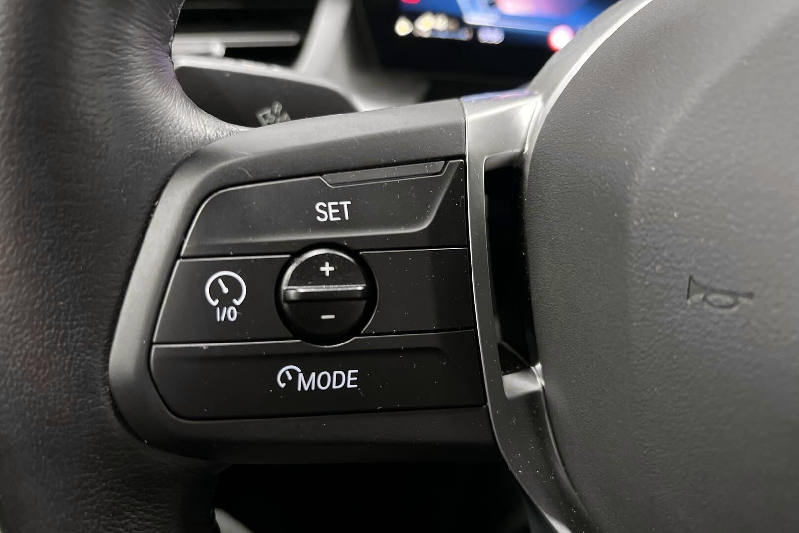 BMW X1 iso kuva 17