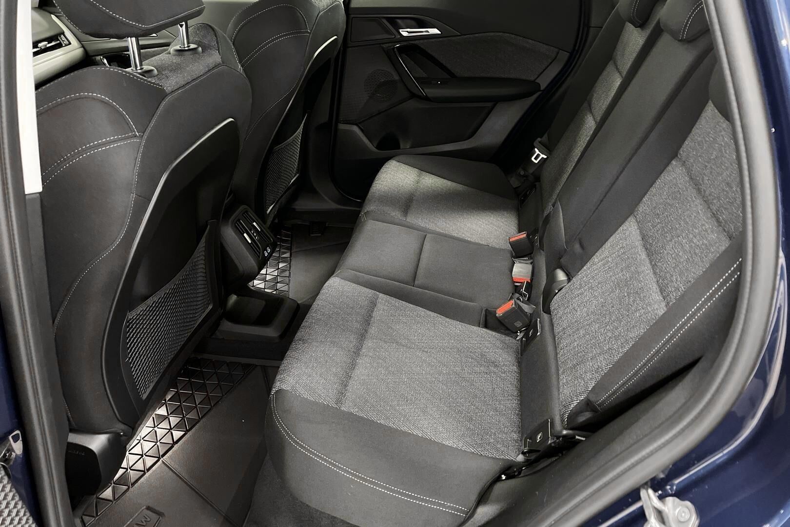 BMW X1 iso kuva 9