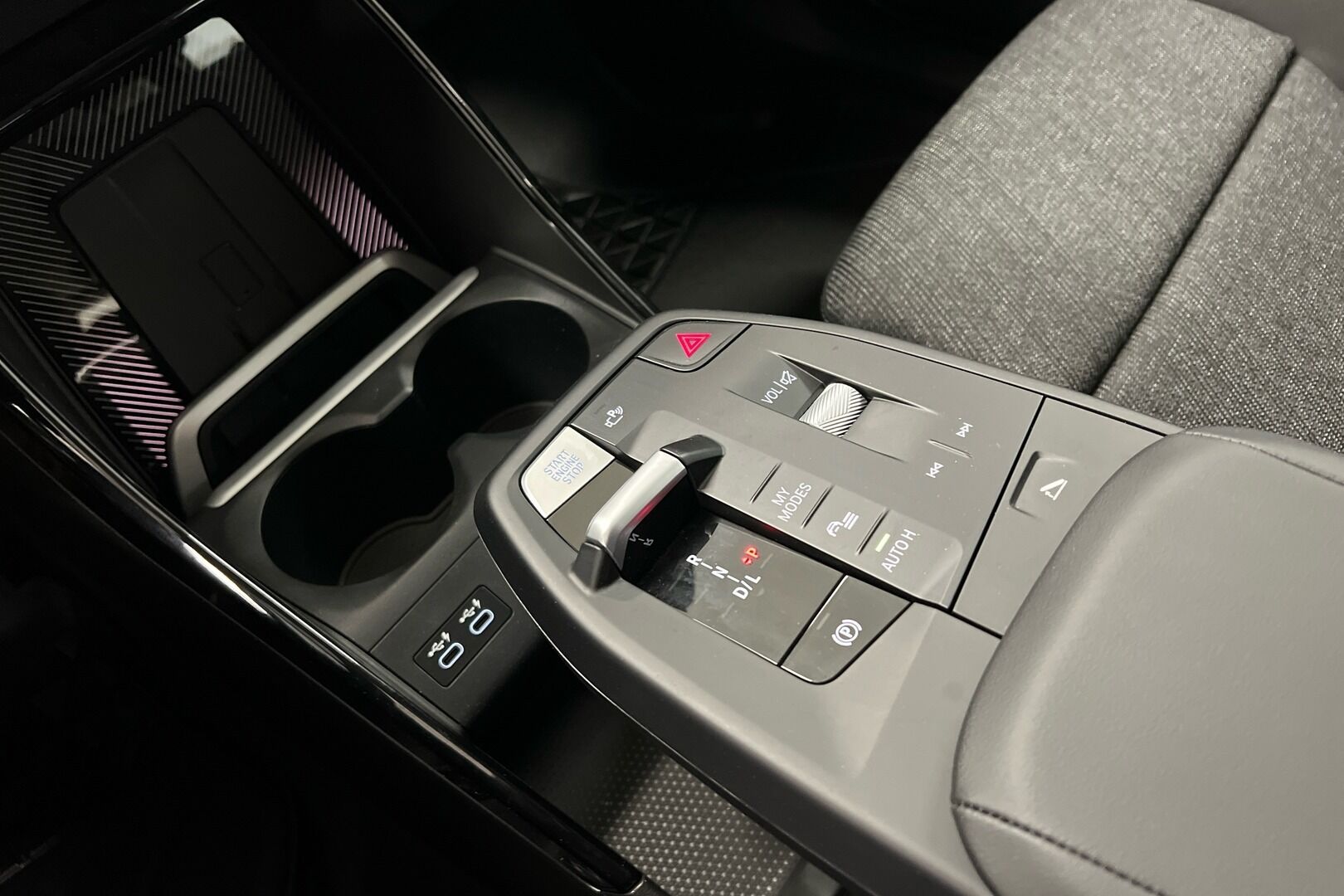 BMW X1 iso kuva 18