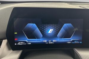 BMW X1 esikatselu 15