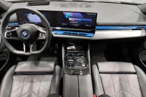 BMW i5 esikatselu 11