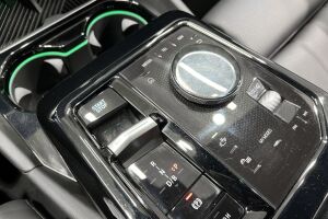 BMW i5 esikatselu 25