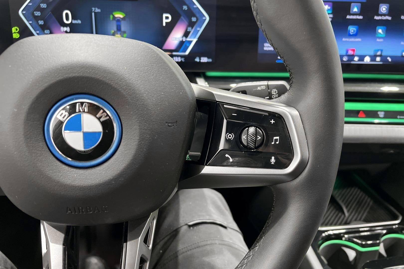 BMW i5 iso kuva 28