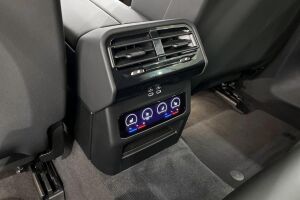 BMW i5 esikatselu 35