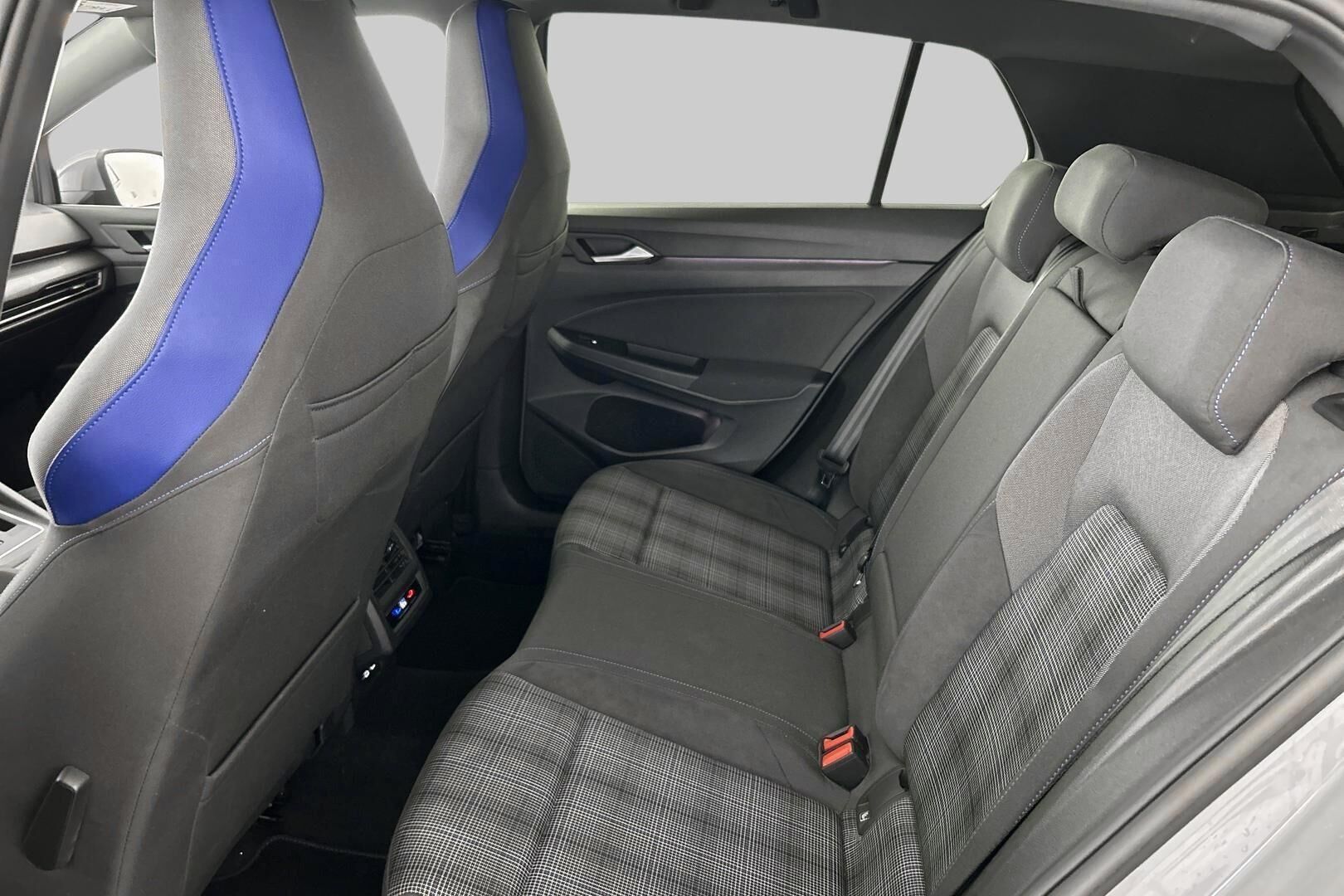 VOLKSWAGEN Golf iso kuva 10