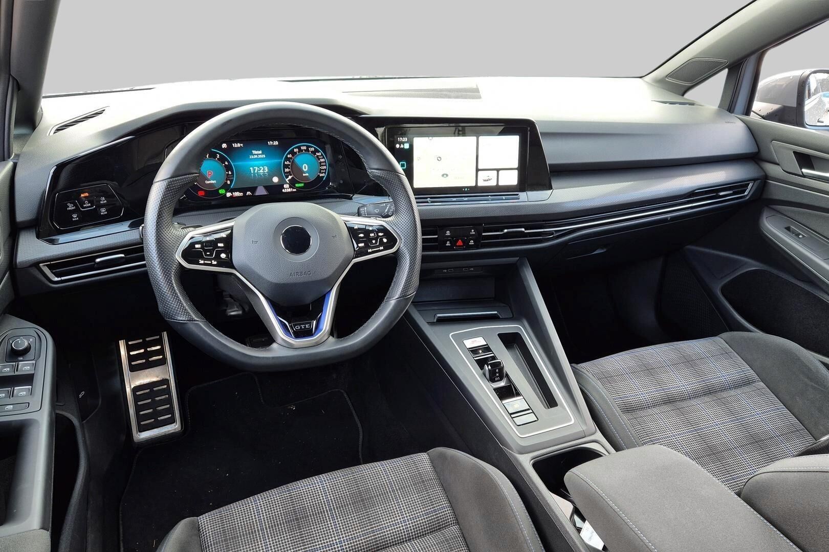 VOLKSWAGEN Golf iso kuva 2