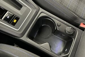 VOLKSWAGEN Golf esikatselu 23