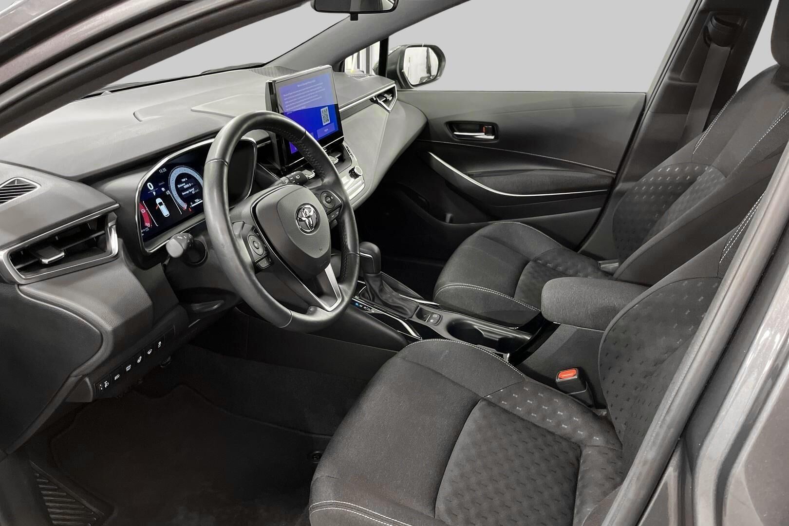 Toyota Corolla iso kuva 12