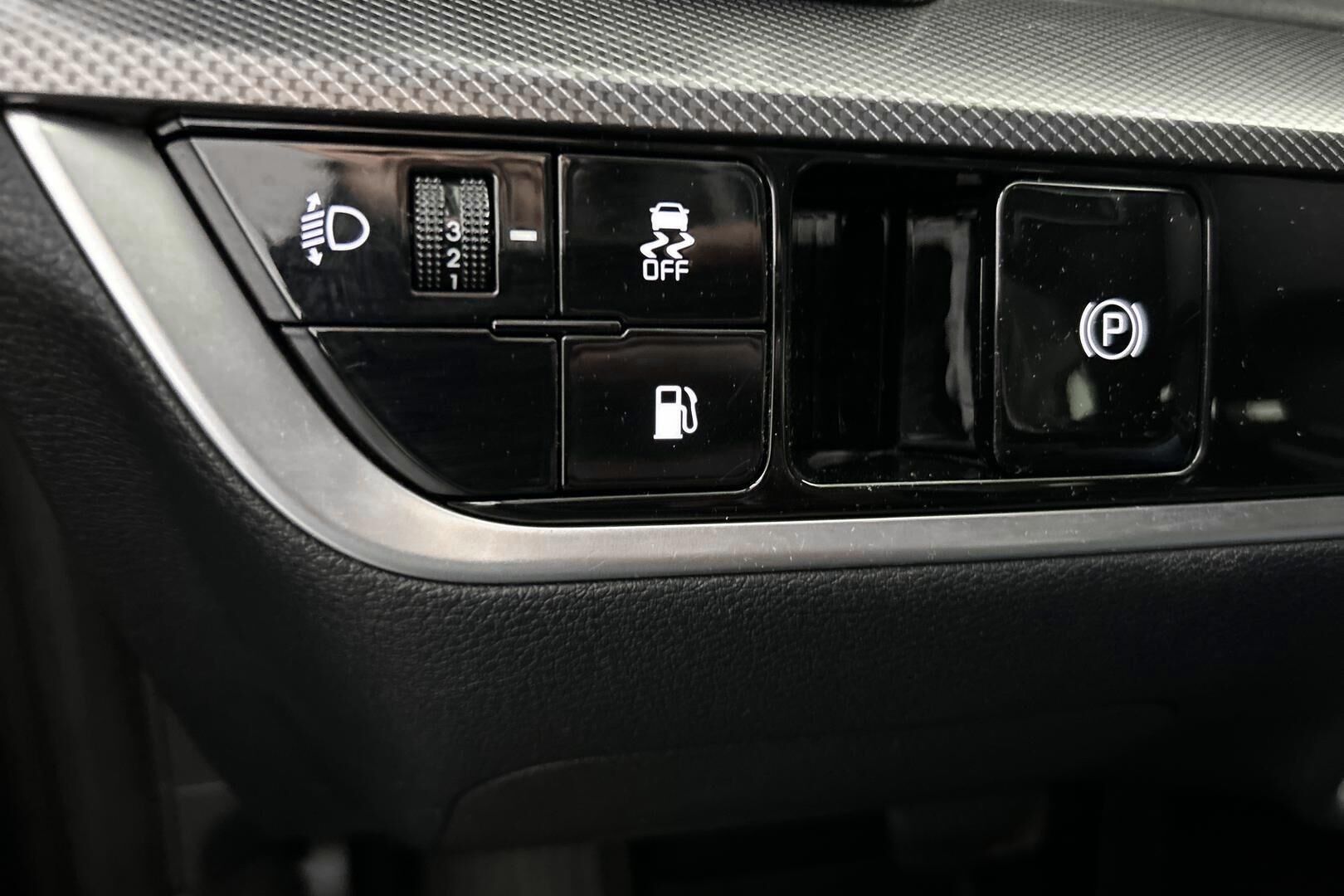 Kia Sportage iso kuva 24