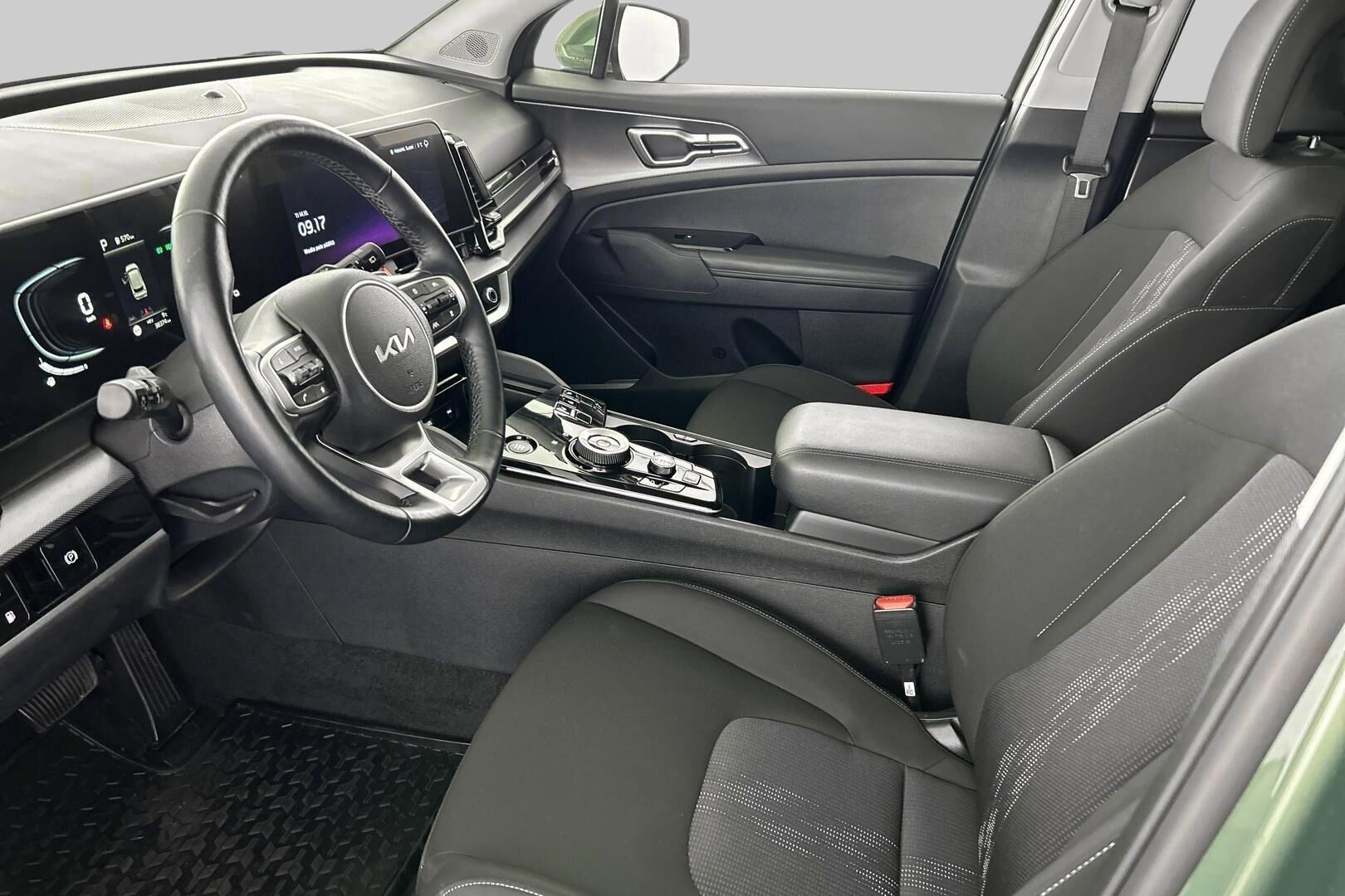 Kia Sportage iso kuva 8