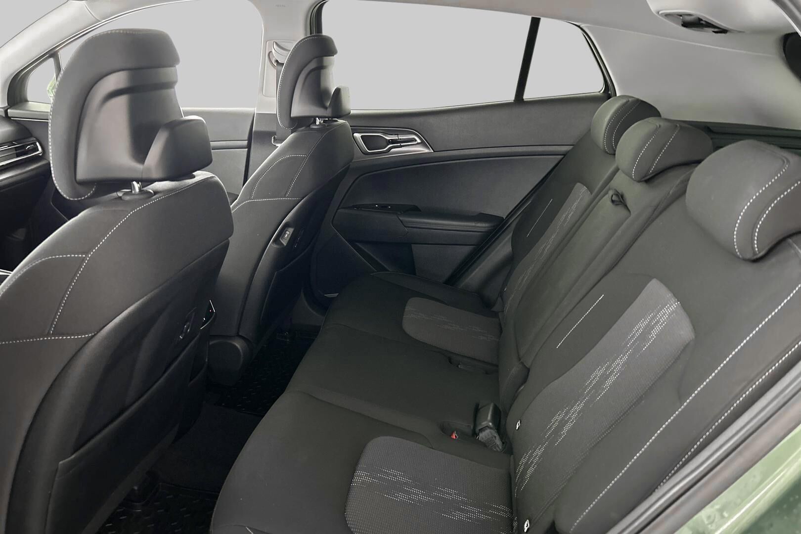 Kia Sportage iso kuva 9
