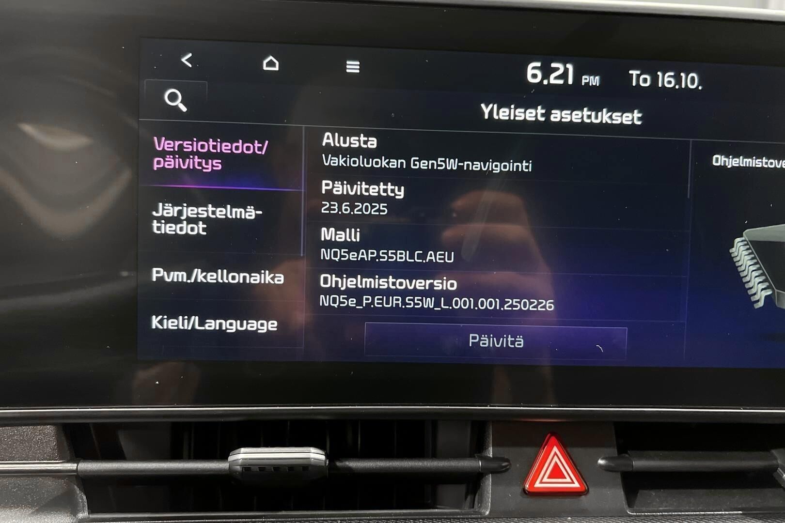 Kia Sportage iso kuva 22