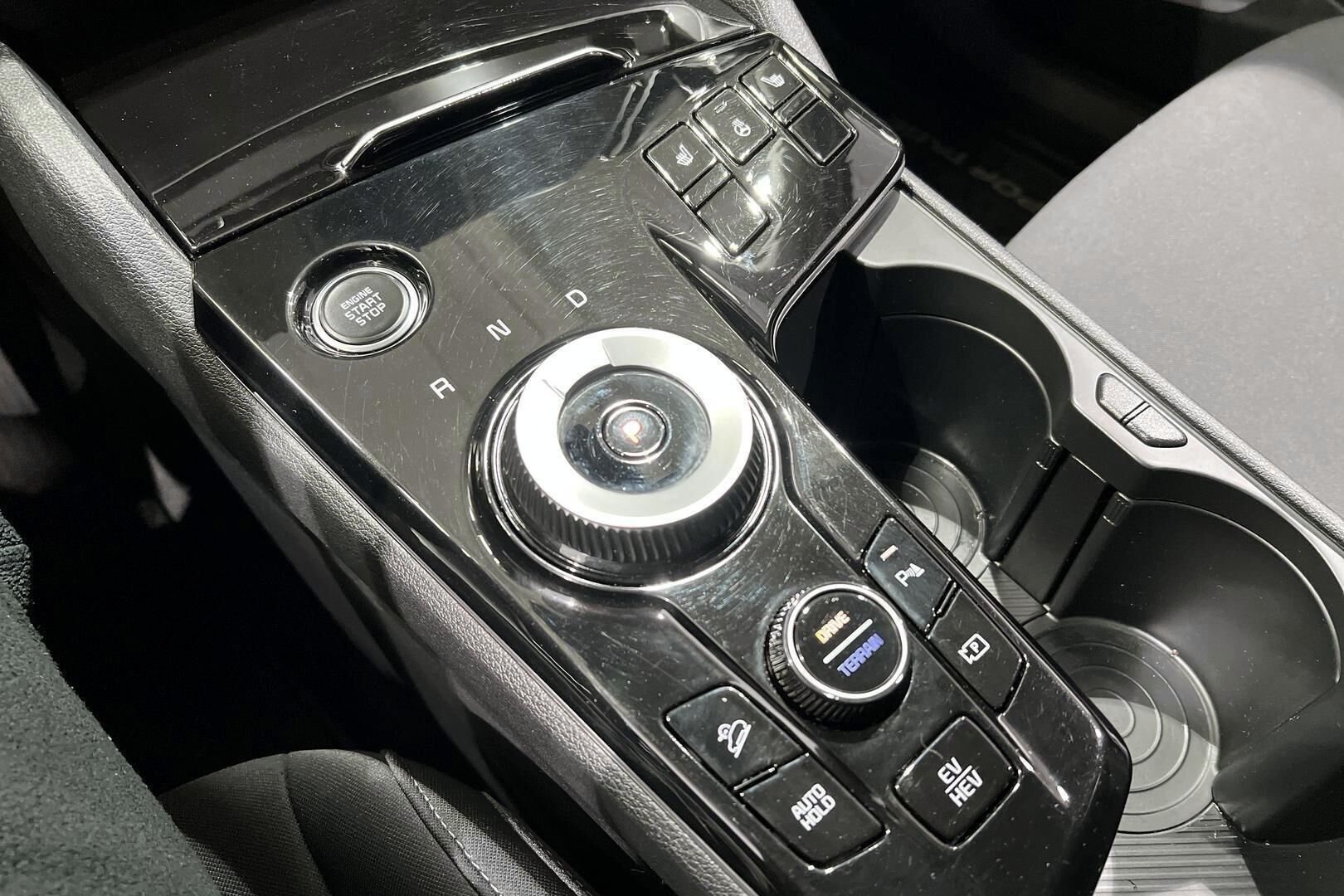 Kia Sportage iso kuva 26