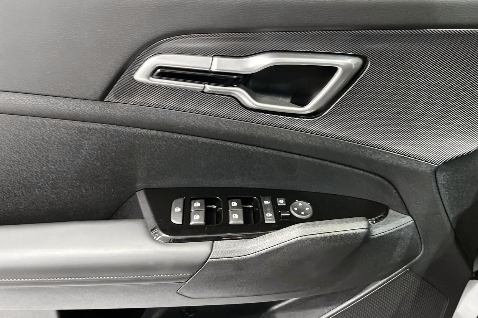 Kia Sportage iso kuva 31