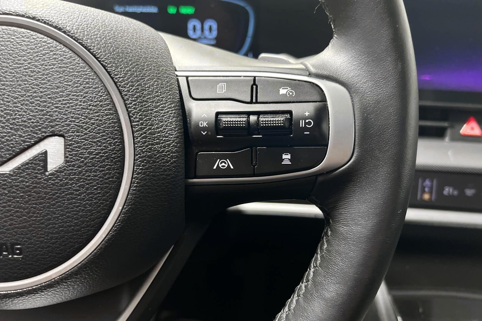 Kia Sportage iso kuva 18