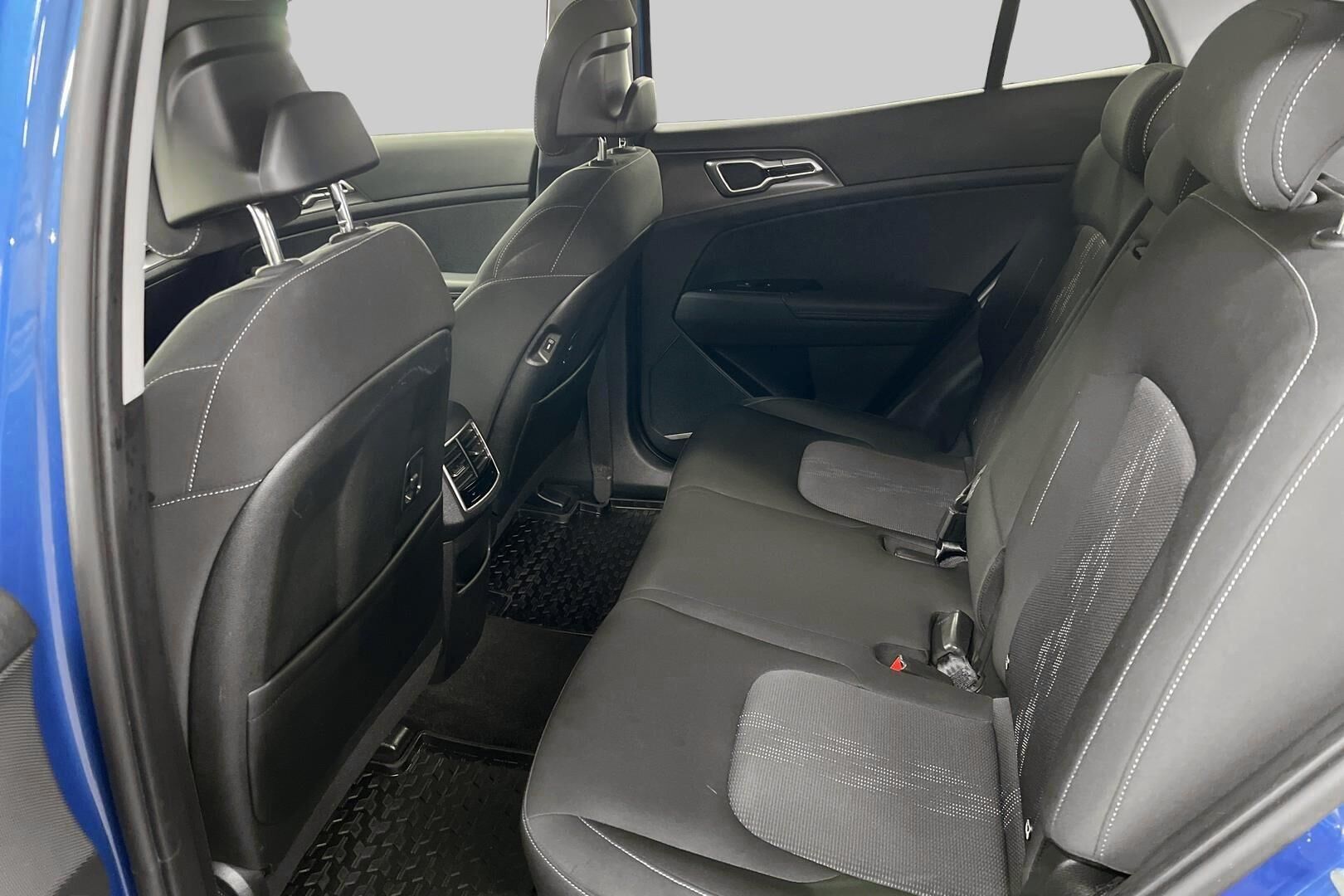 Kia Sportage iso kuva 7
