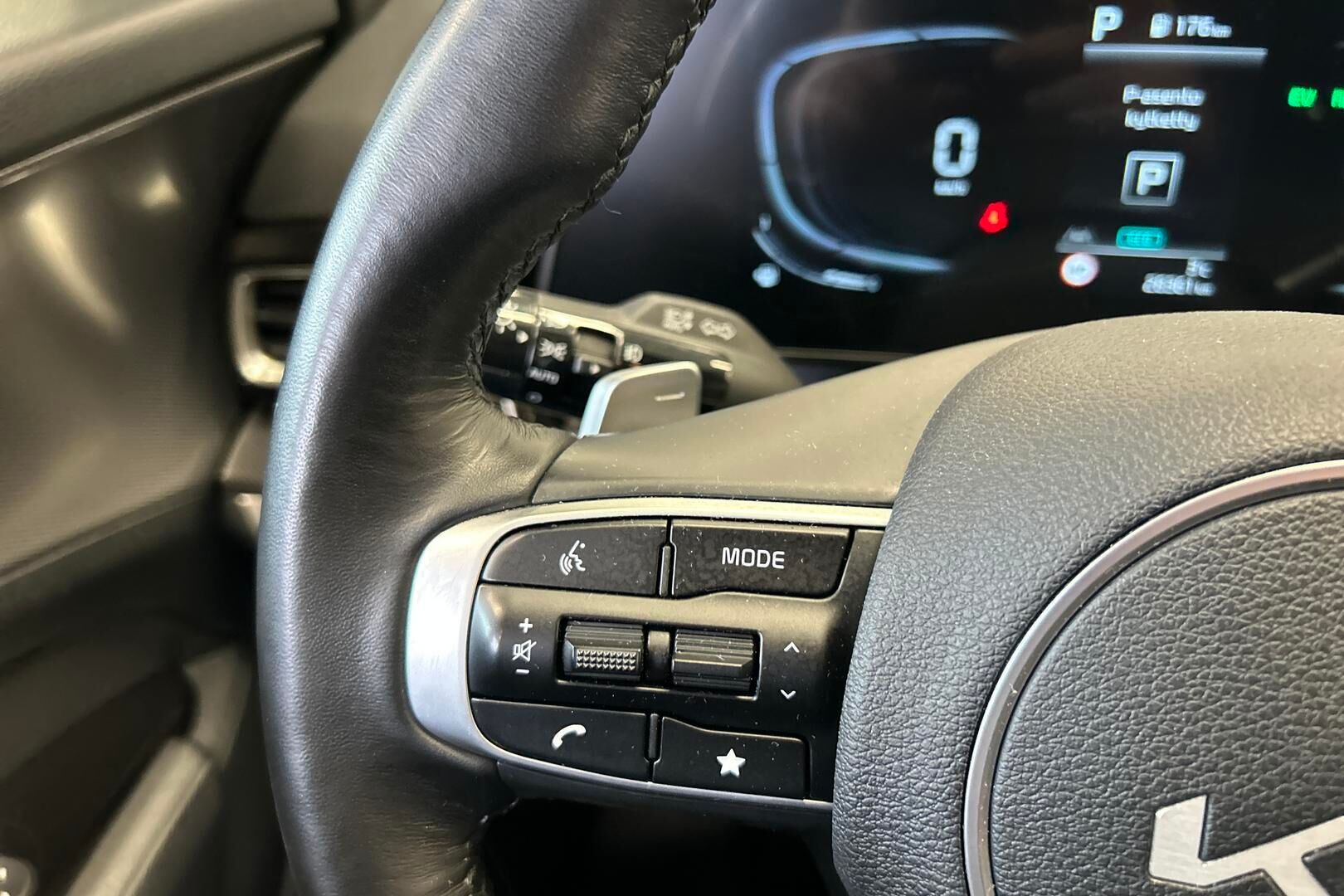 Kia Sportage iso kuva 19