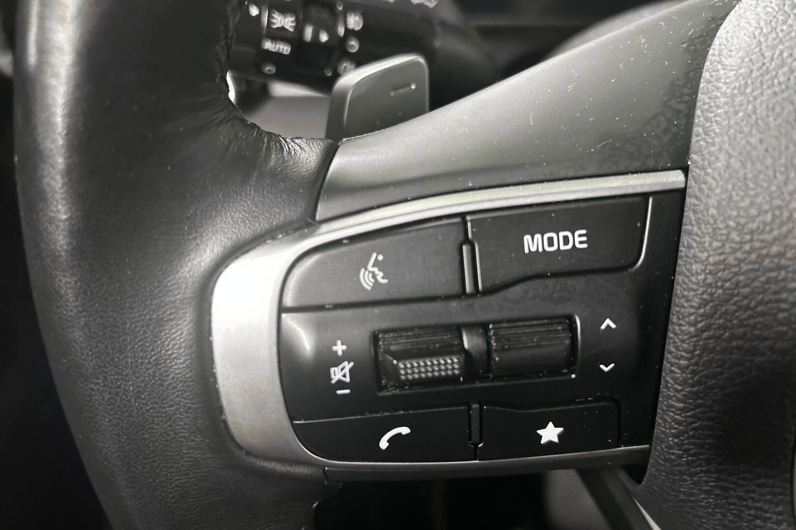 Kia Sportage iso kuva 21