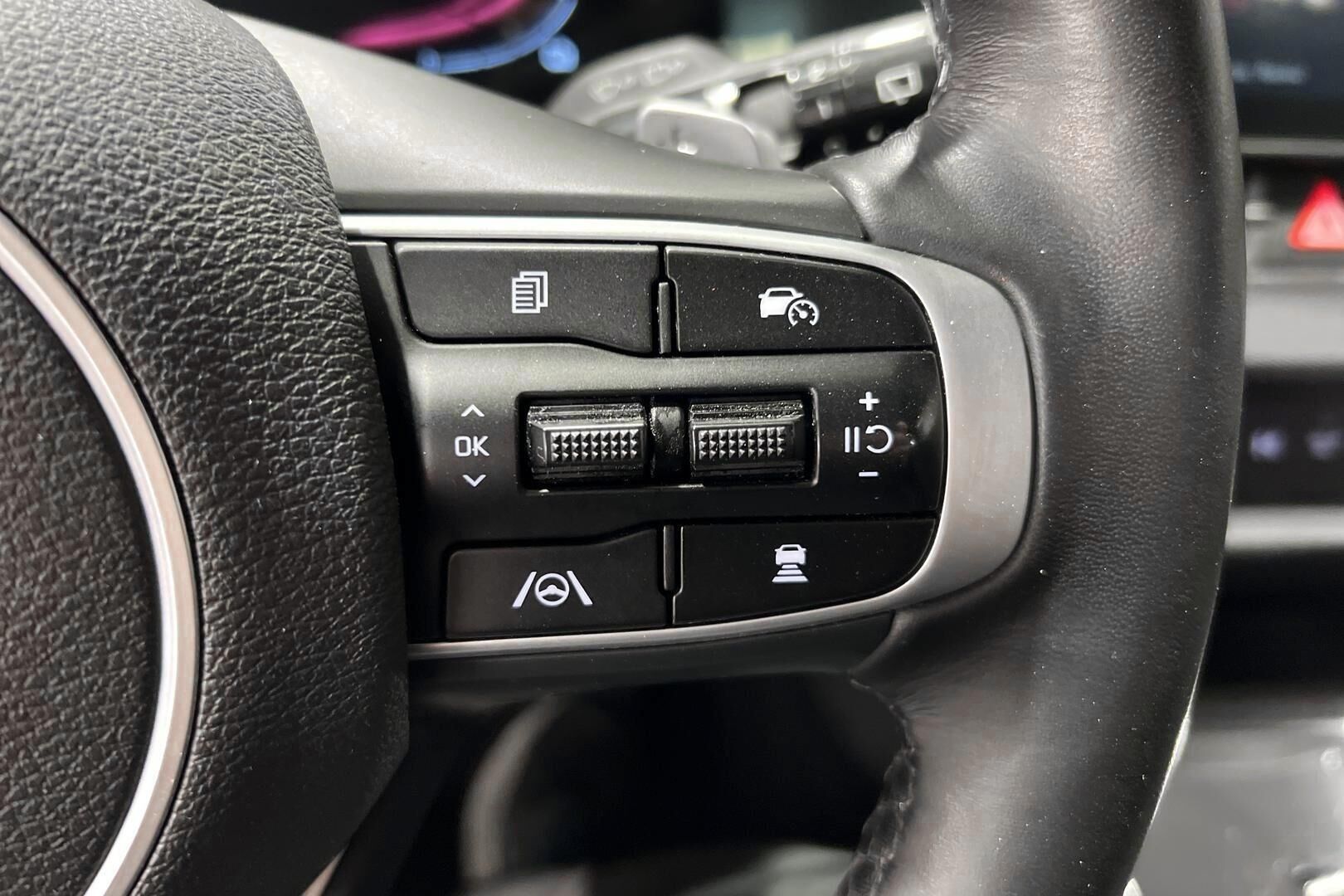 KIA Sportage iso kuva 7