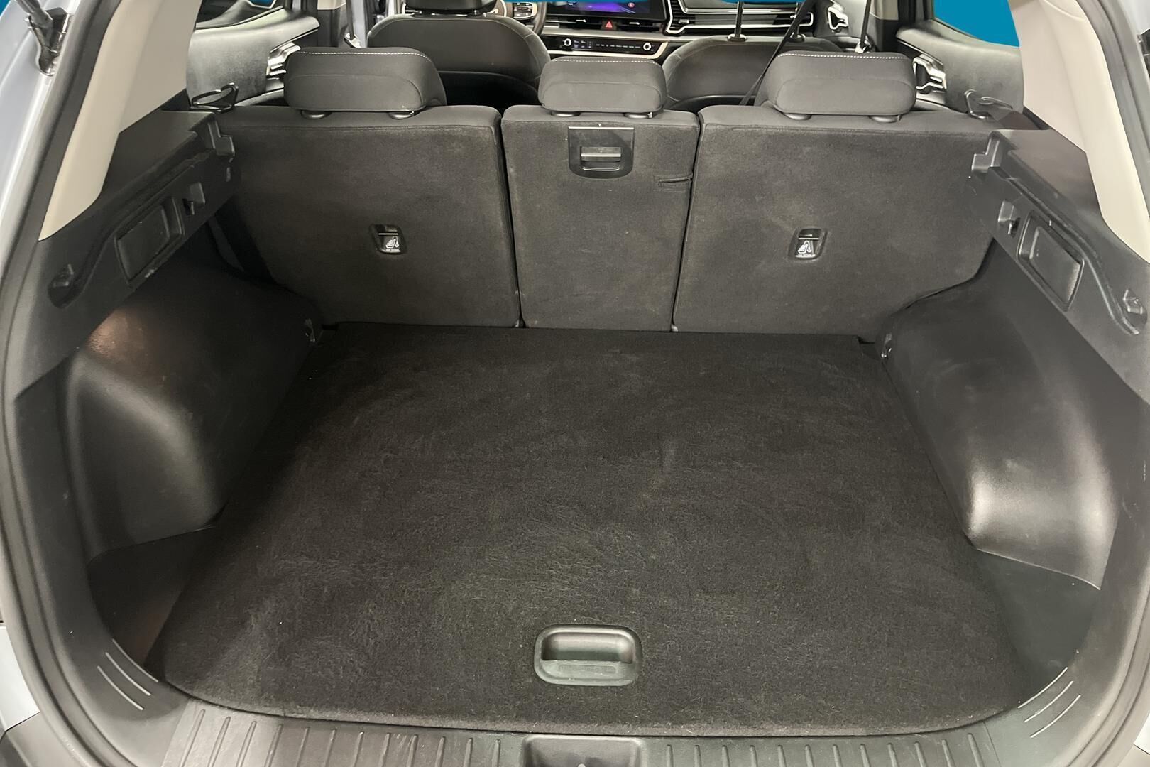 Kia Sportage iso kuva 12