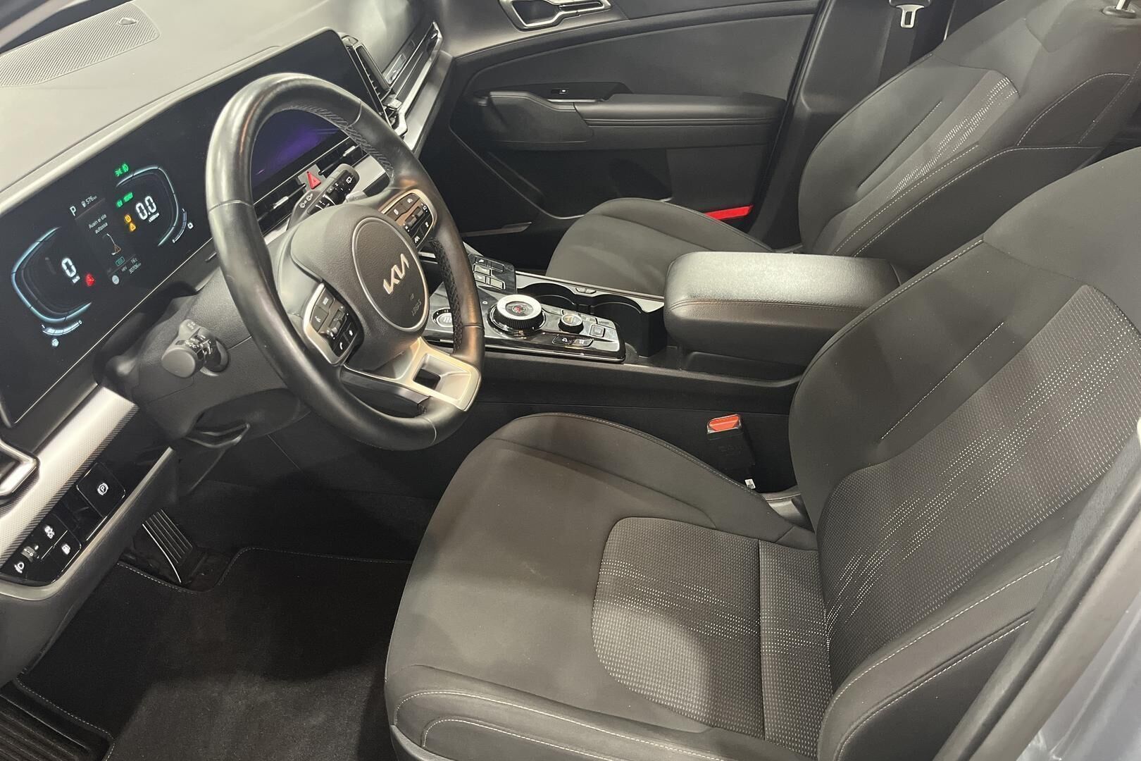 Kia Sportage iso kuva 8