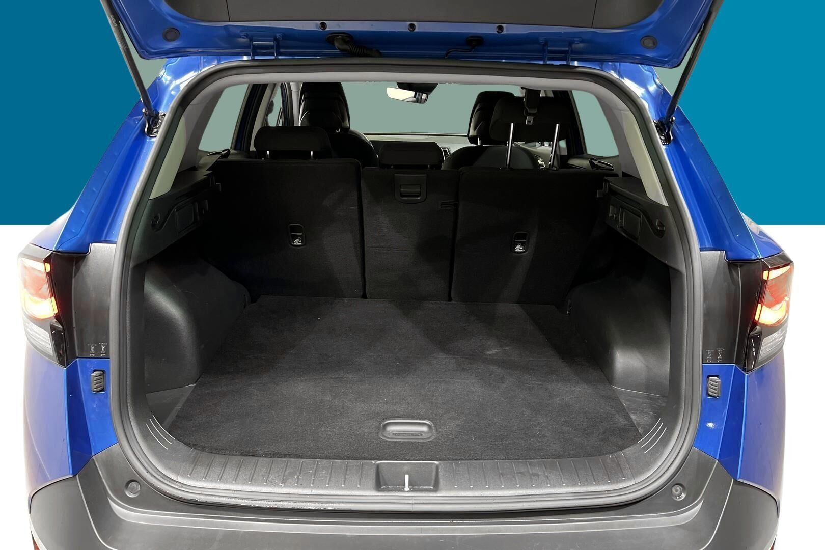 Kia Sportage iso kuva 12