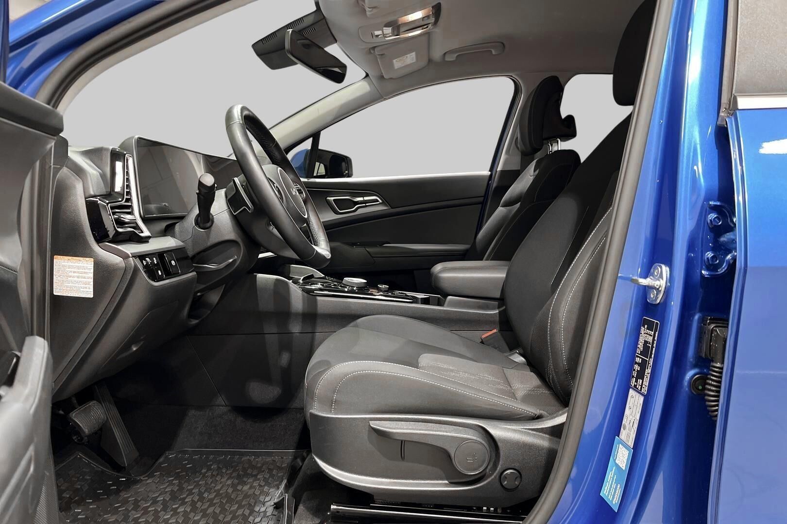 Kia Sportage iso kuva 9