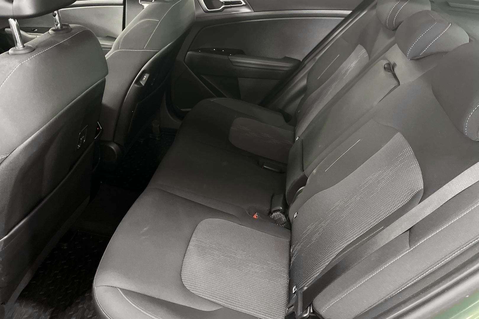 Kia Sportage iso kuva 10