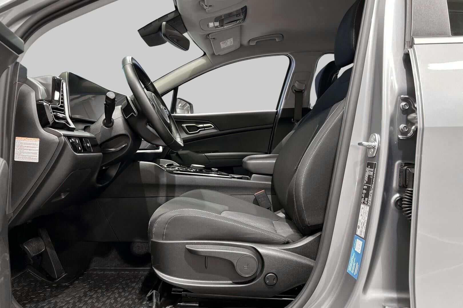 Kia Sportage iso kuva 9