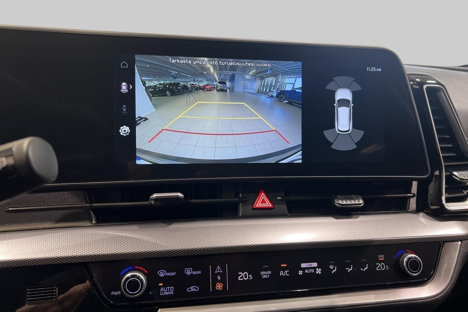 Kia Sportage iso kuva 15