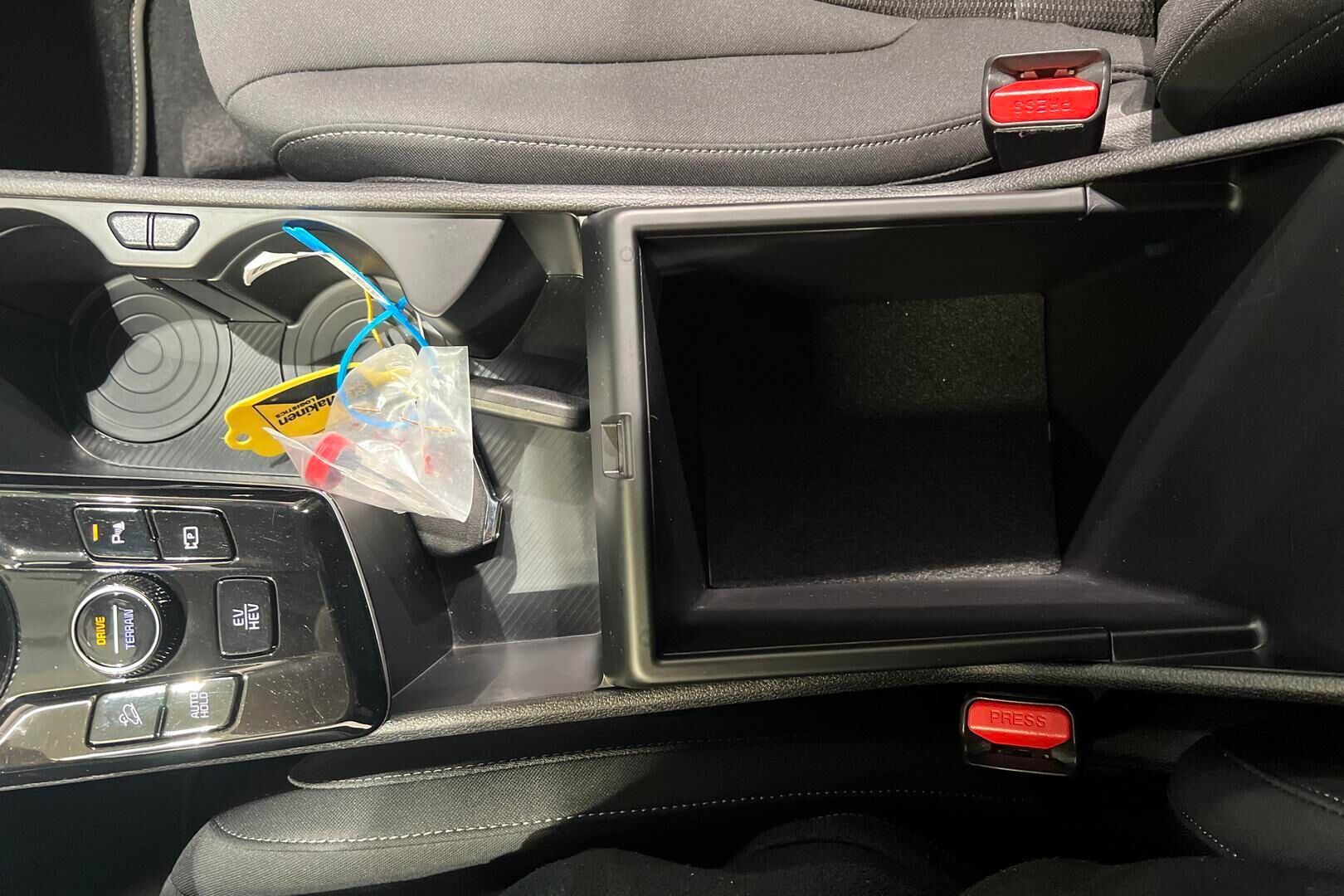 Kia Sportage iso kuva 24