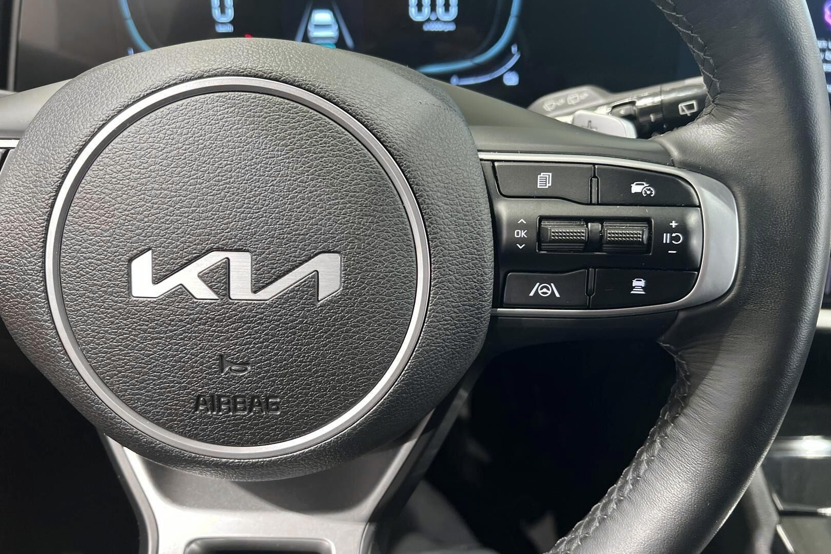 Kia Sportage iso kuva 25