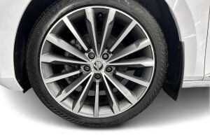 Skoda Superb esikatselu 13