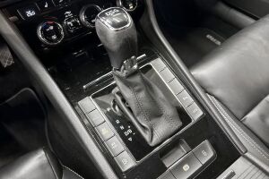 Skoda Superb esikatselu 24