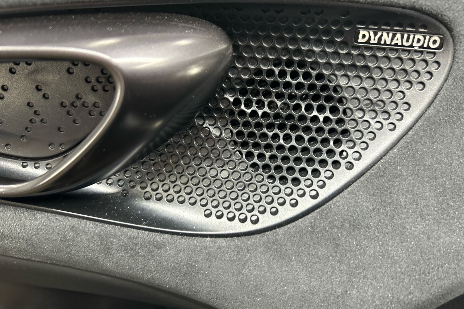 BYD Seal iso kuva 13