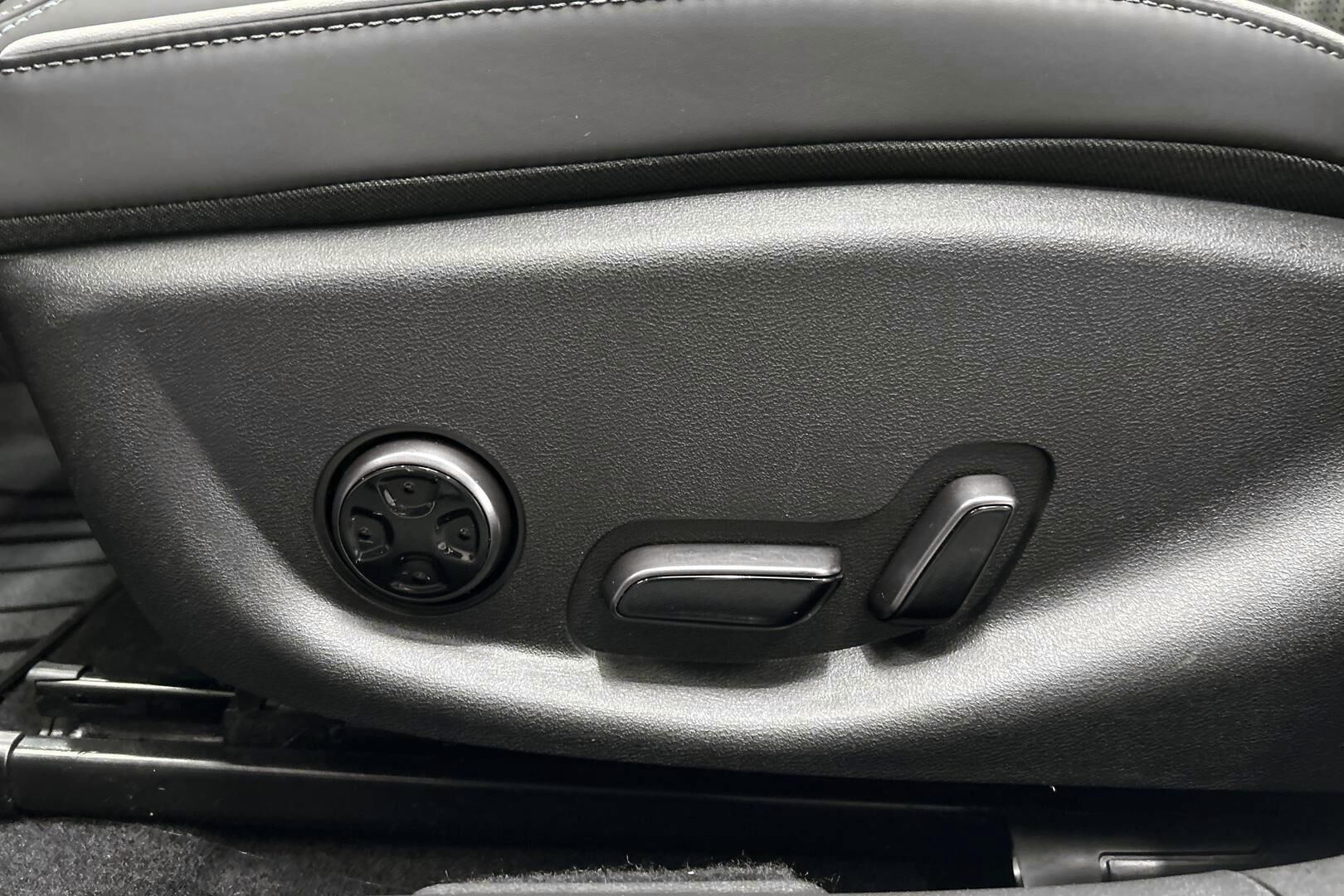 BYD Seal iso kuva 20