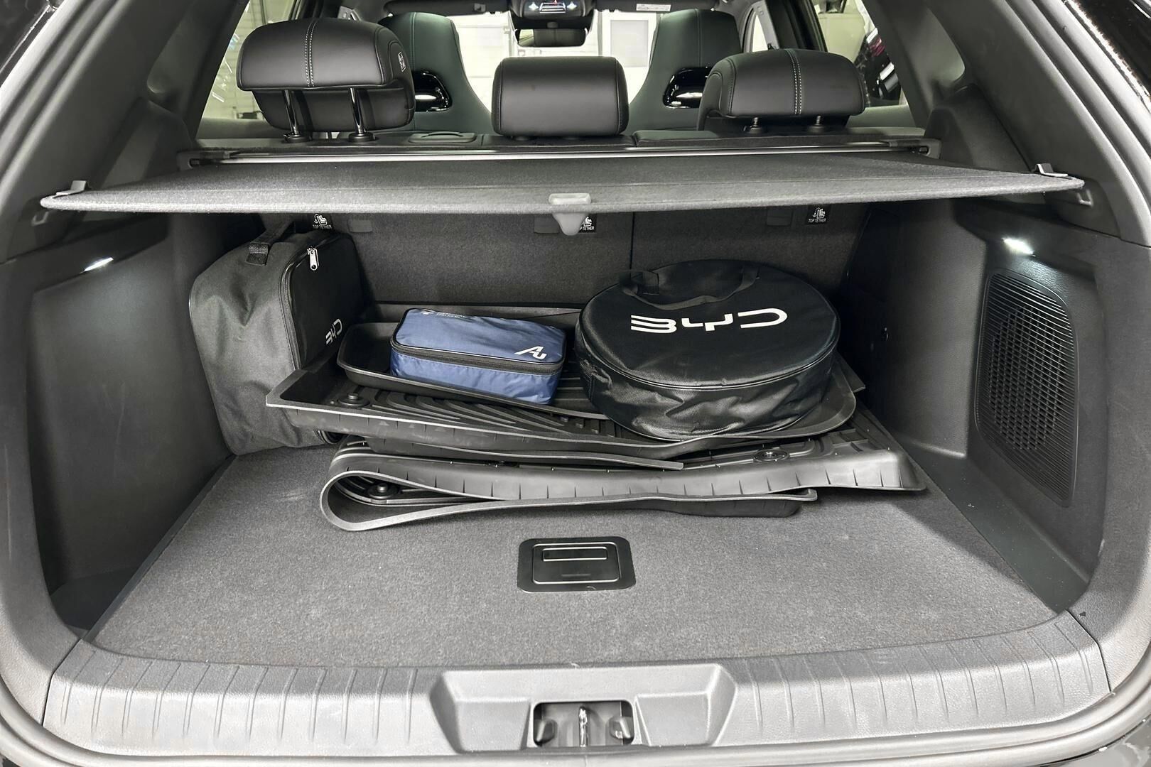 BYD Seal U iso kuva 11